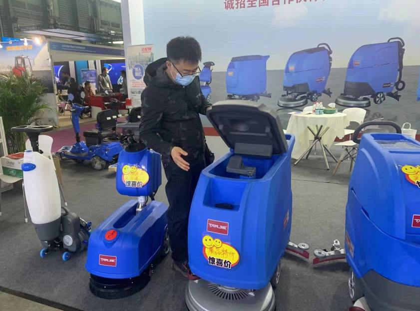桂林坦洁洗地机公司致力于电动洗地机的生产、销售和服务百家